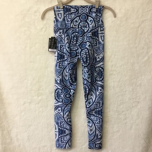 ONZIE Blue Pattern High Waist Basic Midi Leggings - Picture 6 of 11